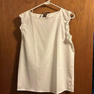 White casual shirt from banana republic XL boat run small